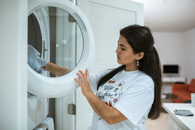Dicas para cuidar melhor das suas roupas e prolongar a sua vida útil